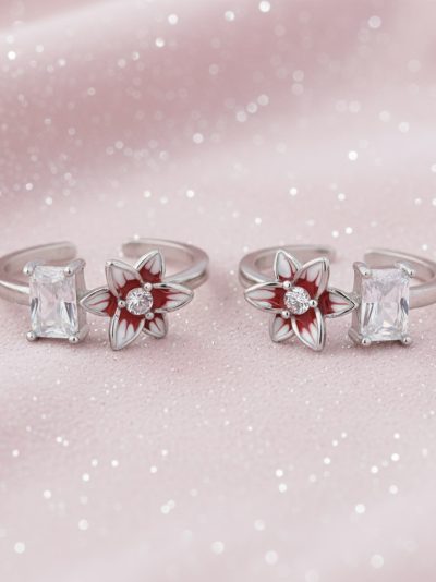 925 Sterling Silver Petal-Pop Charm Toe Ring