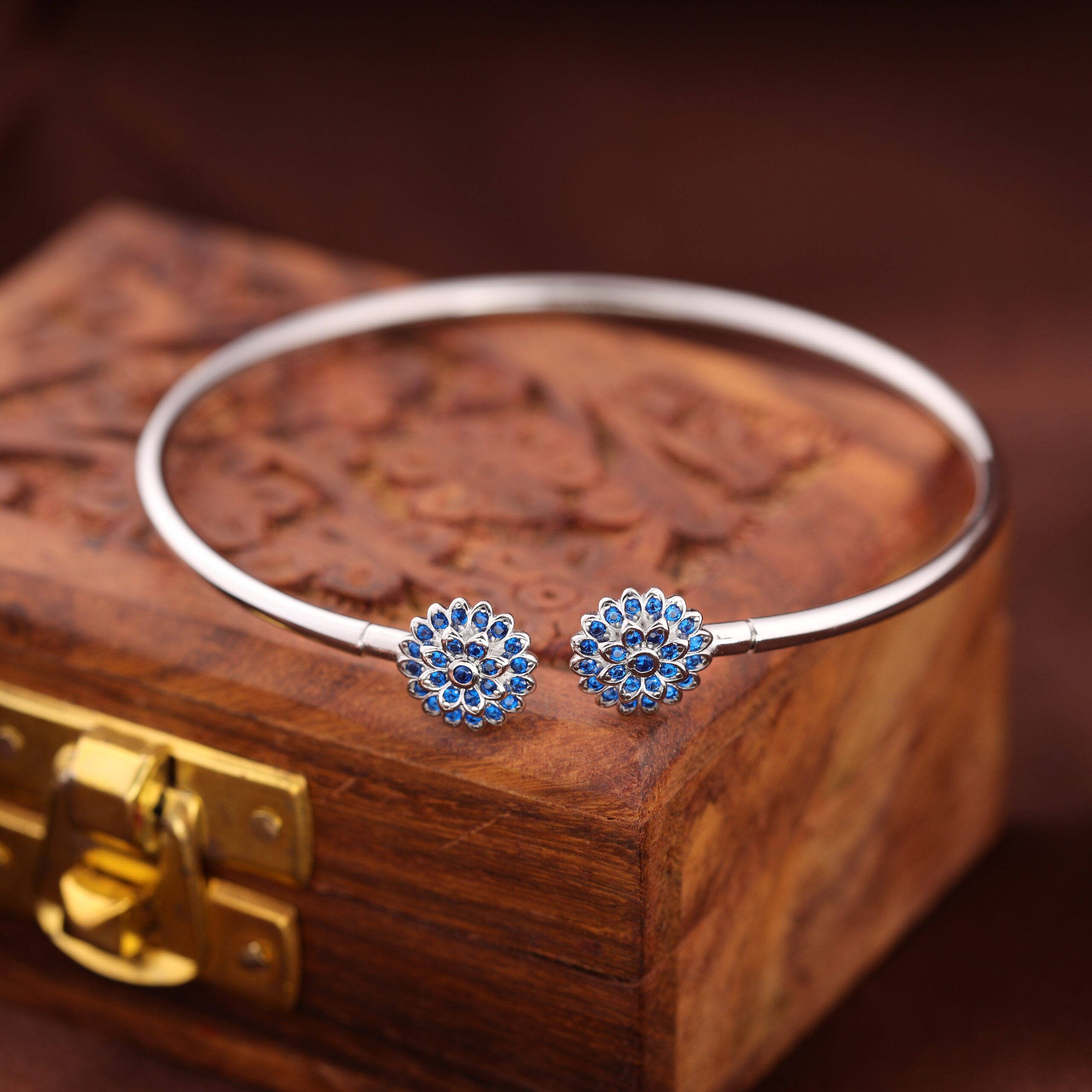 925 Sterling Silver Midnight Petal Silver Bracelet