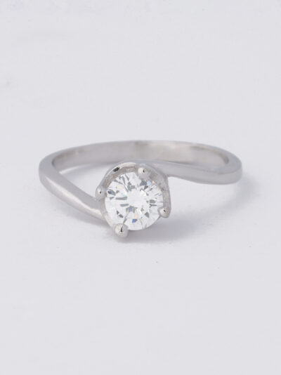 925 sterling‑silver ring with a round, brilliant‑cut zircon